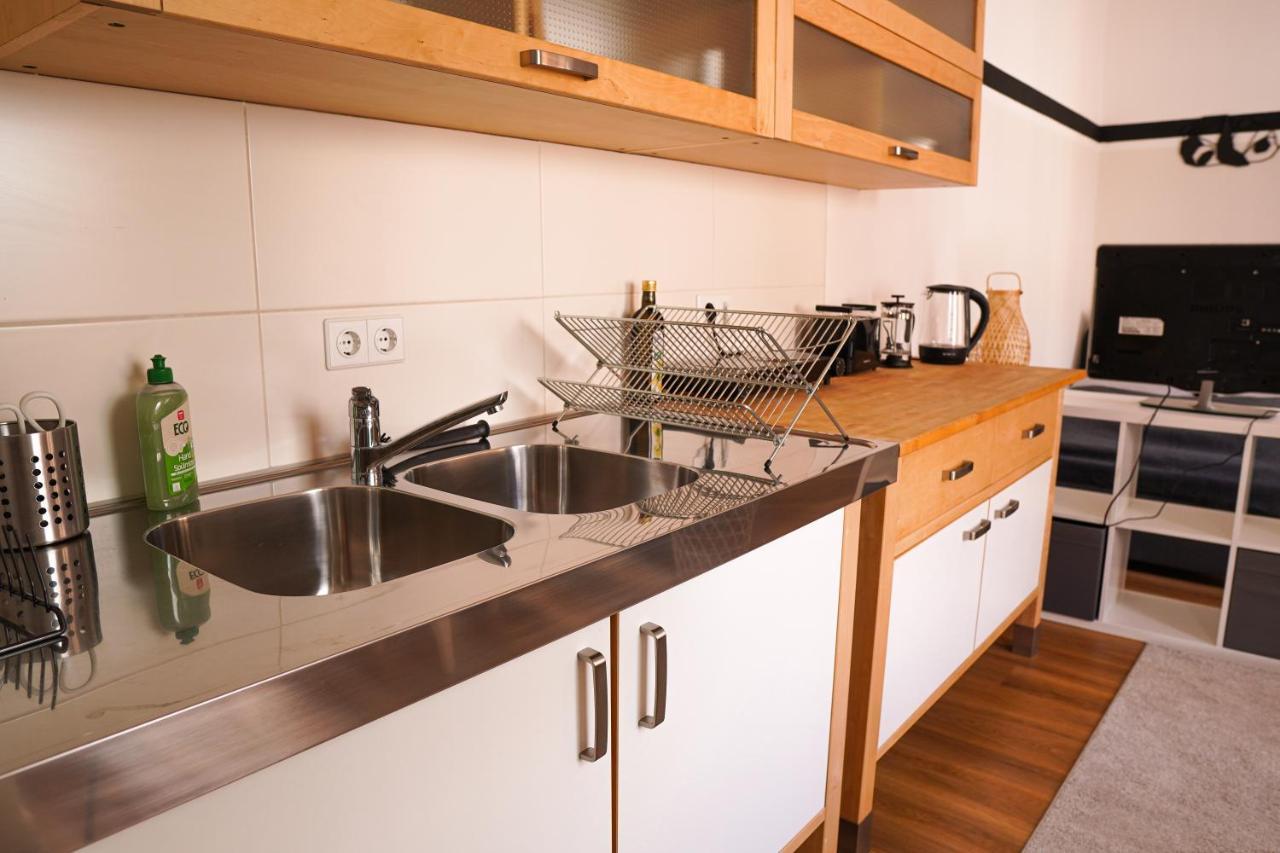 Fullhouse - Halle - T28 - Panda Apartment Екстер'єр фото
